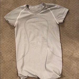 Lululemon workout tee